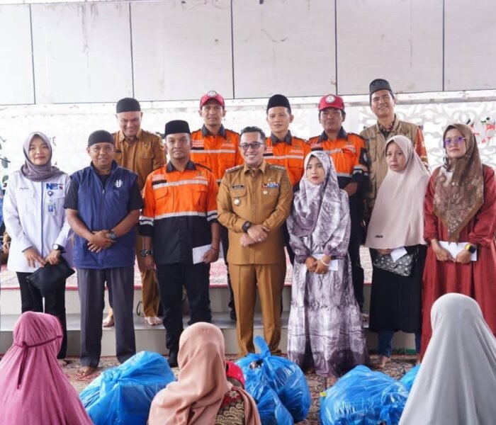Ringankan Beban Warga, Bupati Eka Putra Salurkan Bantuan Pasca-Bencana Rp576 Juta dari Baznas