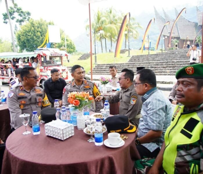 Sinergi Tanpa Henti, Jajaran Forkopimda Tanah Datar Pantau Kondisi Lebaran 2026 Bareng Kapolri