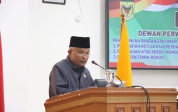 “Gebrakan Fraksi Ummat Golkar: H. Masnefi Kawal Ranperda Kawasan Tanpa Rokok dan Pajak Daerah”