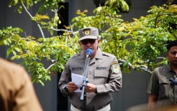 Perkuat Sinergi Membangun Desa, Bupati Eka Putra Lepas Keberangkatan Retreat Wali Nagari se-Tanah Datar