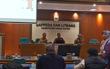 Mudahkan Kerjasama Pers, Kadis Kominfo Tanah Datar Launching Aplikasi E-Media