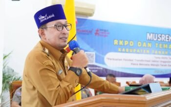 Infrastruktur Rusak Hambat Ekonomi, Bupati Eka Putra Tagih Janji Pemprov Sumbar Perbaiki Jalan di Tanah Datar