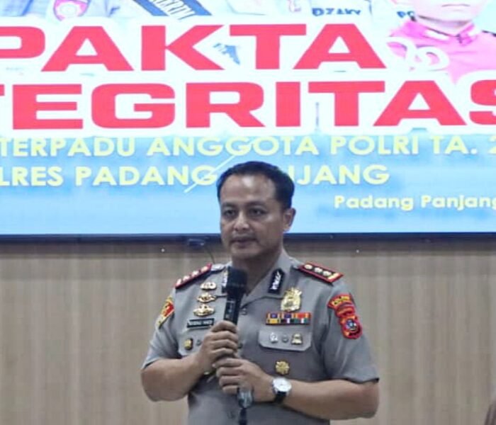 Sikat Praktik Curang, Polres Padang Panjang Teken Pakta Integritas Penerimaan Polri 2026