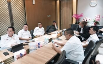 Kang DS Pastikan Apkasi Urai Kendala Lahan Proyek PLTS
