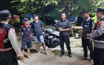 Cegah Kenakalan Remaja Polsek Cibatu Sapa Malam Lewat Patroli KRYD Humanis