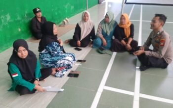 Sinergi Hebat, Bhabinkamtibmas Polres Purwakarta Rangkul Kader PKK Pondok Bungur Jadi Garda Terdepan Kamtibmas