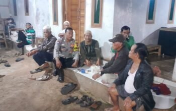 Bhabinkamtibmas Turun ke Warga, Ajak “Sauyunan Jaga Lembur” Wujudkan Kamtibmas Kondusif di Cipancur