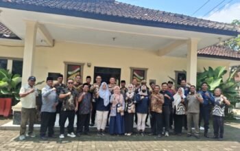 Melalui Rapat Mingguan, Polsek Sukatani Perkuat Edukasi dan Sinergi Jaga Kamtibmas