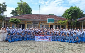 Polres Padang Panjang Goes To School: Bentengi Pelajar dari Bahaya Bullying Hingga Kecanduan Gadget