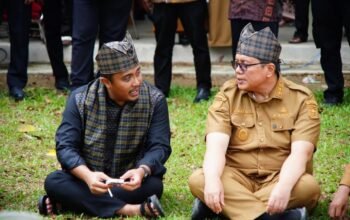 Wagub Vasco Ruseimy & Wali Nagari Hijrah Adi Sukrial Kobarkan Semangat “Mambangkik Batang Tarandam” di Pangian