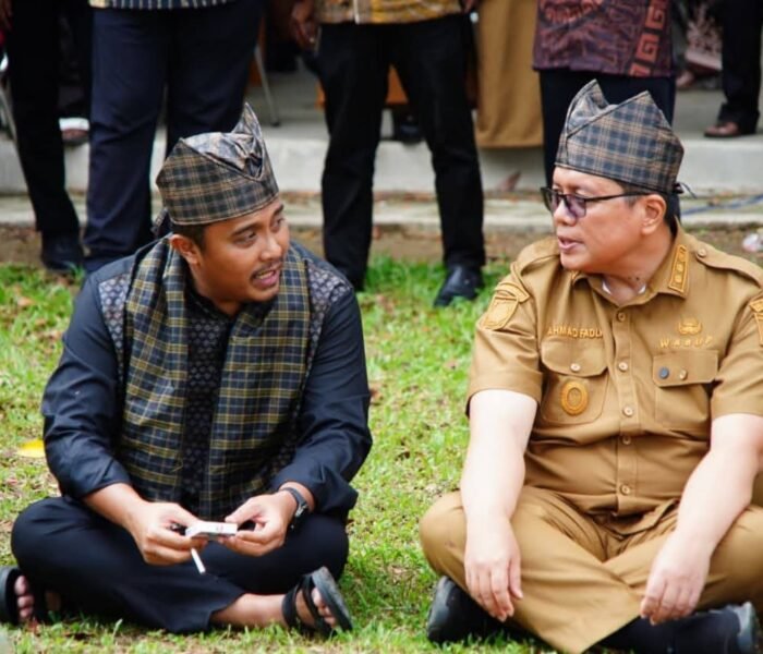 Wagub Vasco Ruseimy & Wali Nagari Hijrah Adi Sukrial Kobarkan Semangat “Mambangkik Batang Tarandam” di Pangian