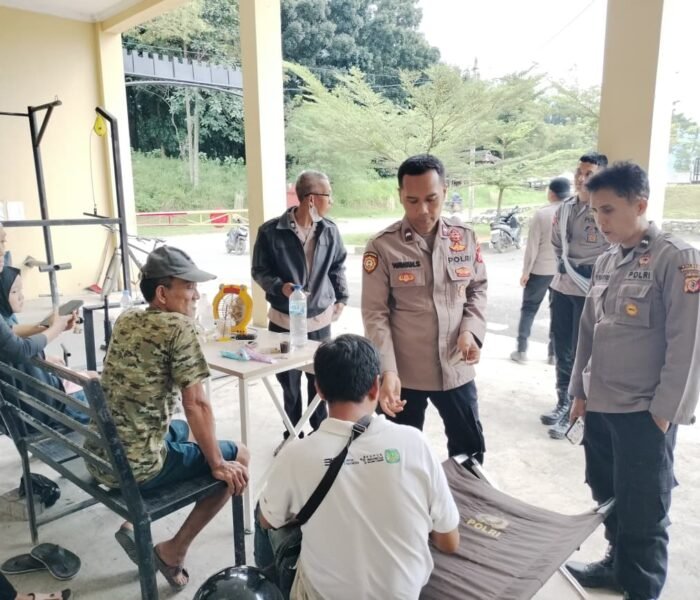 Respon Cepat Polisi Tangani Lakalantas di Kutamanah, Korban Langsung Dievakuasi