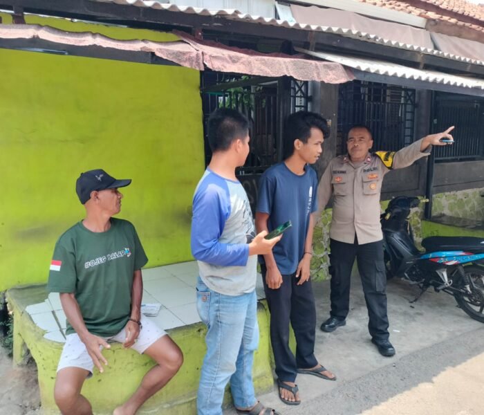 Jalur Pondoksalam Padat Usai Libur, Polisi Edukasi Pemuda di Pangkalan Ojek: Tertib Lalu Lintas dan Tolak Pungli