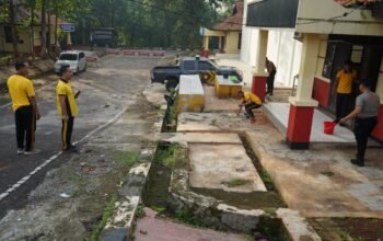 Kapolres Purwakarta Tinjau Kebersihan Mako, Tegaskan Komitmen Wujudkan Lingkungan Kerja Sehat dan Asri