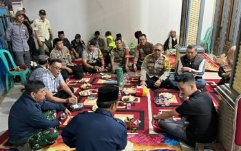 Agar Pilkades PAW di Purwakarta Aman, Kapolsek Plered Bersama Muspika Lakukan Silaturahmi Ke Cakades