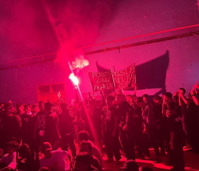 Polri Untuk Masyarakat, Polsek Plered Lakukan Pengamanan Nobar Persib Lawan Persija