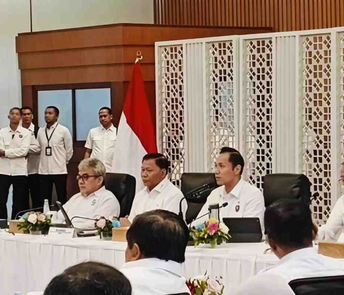 AHY Panggil Para Pejabat RI, Umumkan Kondisi Genting Pantura Jawa