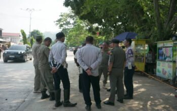 Gabungan Satpol PP dan Dinas Perhubungan Tertibkan Area Depan RSUD Palabuhan Ratu