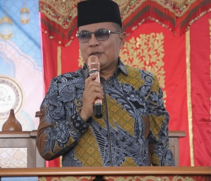 Ketua DPRD, Anton Yondra, mengajak santri PQIQ Limo Kaum, “Terus siarkan Al-Qur’an!”