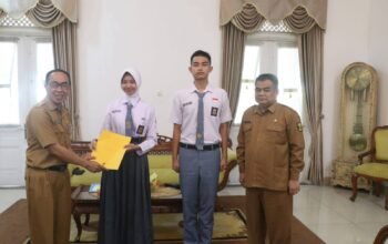 Lepas Putra Putri Terbaik Seleksi Paskibra Jabar Sekda H. Ade Suryaman, S.H., M.M., Merasa Bangga