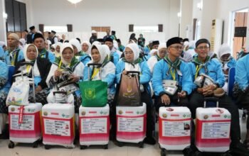 Bupati Lepas 141 Jemaah Calon Haji Asal Kabupaten Bandung