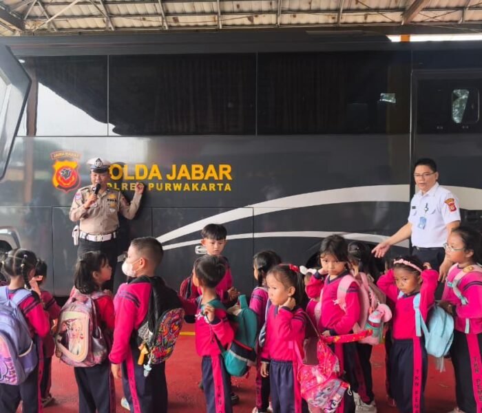Satlantas Polres Purwakarta Tanamkan Keselamatan Berlalu Lintas Sejak Dini Lewat Program Polsanak