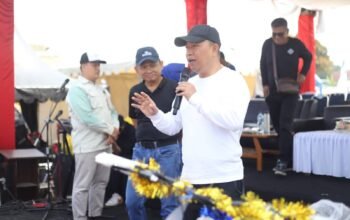 Pentas Seni Budaya Layanan Masarakat Wabub H. Andreas Menghibur Memberi Manfaat Langsung Bagi Masarakat