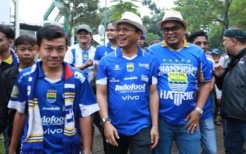 Ribuan Bobotoh Padati Dome Balerame, KDS Apresiasi Persib Hattrick Juara