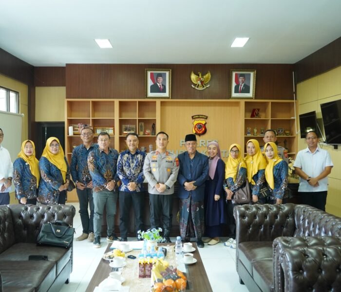Kapolres Purwakarta Terima Silaturahmi AKSPI, Perkuat Komitmen SPMB Transparan dan Kondusifitas Pendidikan