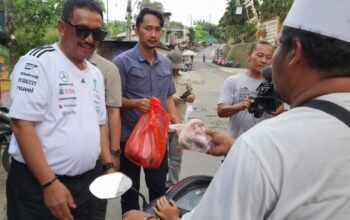 Warga Kaget Terima Qurban Dari Bupati Sukabumi Drs. H. Asep Japar, M.M.