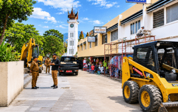 Wali Kota Bukittinggi Pimpin Penataan Strategis PKL Pasar Atas demi Terciptanya Kawasan Perdagangan yang Tertib dan Humanis