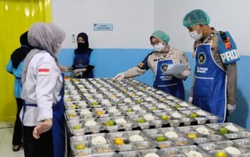 Jamin Keamanan dan Kualitas Makanan, Sidokkes Polres Purwakarta Lakukan Uji Food Safety Sebelum Didistribusikan