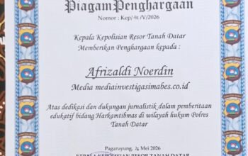 Kapolres Tanah Datar Anugerahkan Penghargaan kepada Jurnalis Media Investigasi Mabes.Co.Id