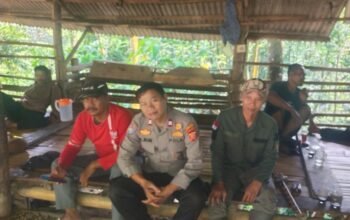 Bhabinkamtibmas Ajak Warga Jadi Pelopor Keamanan Lingkungan, Waspada Cuaca Ekstrem dan Aksi Pencurian