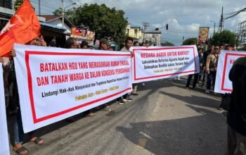 Ratusan Warga Tiga Desa Demo di Ketapang, Desak Kapolres Dicopot
