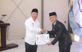 Wisuda Santri Ponpes Assalam Putra Ilmu Agama, Wakil Bupati Sukabumi H. Andreas, S.E., Minta Perdalam Sain dan Teknologi