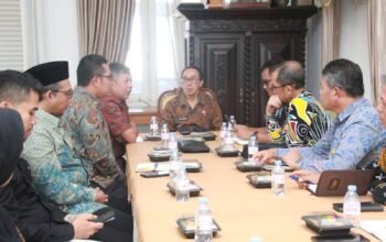 Pastikan Masyarakat Mendapatkan Layanan Kesehatan Pemkab Sukabumi Pantau Keberlangsungan Program JKN