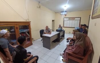 Viral di Media Sosial, Polsek Jatiluhur Fasilitasi Penyelesaian Damai Kasus Perkelahian Anak Melalui Musyawarah