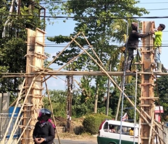 Perumda TJM Bangun Gapura Ikonik di Jalur Cikembang–Warungkiara, Tegaskan Komitmen Pelayanan Untuk Masyarakat