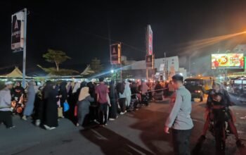 Cahaya Obor, Cahaya Kebersamaan: Polisi dan Masyarakat Bersinergi Jaga Kondusivitas Tahun Baru Islam 1448 H