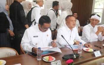 Bupati Sukabumi Drs. H. Asep Japar M.M., Menghadiri Pendatanganan Deklarasi Bersama Dan Pakta Integritas Para Pemegang IUP