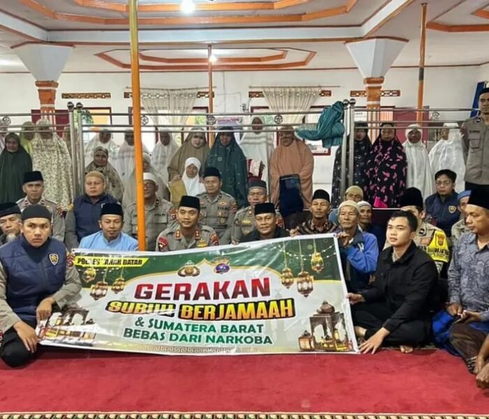 Kapolres Tanah Datar Giatkan Gerakan Subuh Berjamaah Demi Tingkatkan Kamtibmas