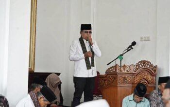 Ketua DPRD Anton Yondra Menghadiri Syukuran Masjid Al-Multazam Tanjung Alam