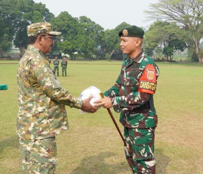 Bupati Sukabumi Sampaikan Kebanggaan Atas Keikutsertaan YON ARMED 13 Nanggala Dalam Satgas Pamtas RI Malaysia