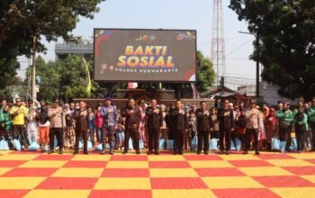 Polres Purwakarta Salurkan 100 Paket Beras kepada Ojol dan Pemulung, Wujud Kepedulian di Hari Bhayangkara ke-80