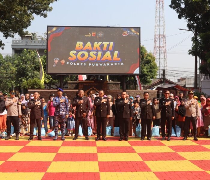 Polres Purwakarta Salurkan 100 Paket Beras kepada Ojol dan Pemulung, Wujud Kepedulian di Hari Bhayangkara ke-80
