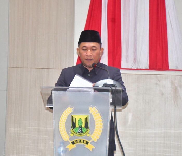 Rapat Paripurna DPRD Kabupaten Sukabumi Agenda Yang Disampaikan