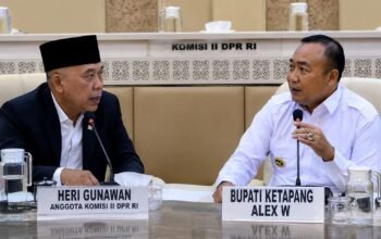 Heri Gunawan Soroti Paparan Bupati Ketapang dalam RDPU Komisi II DPR RI, Warga Teluk Bayur Mengaku Kecewa