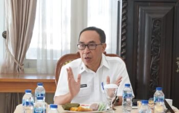 SEKDA H. Ade Suryaman, S.H., M.M., Bersama Rubi Bahas Pontensi Perkembangan Bonsai di Kabupaten Sukabumi