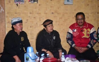 Tinjau Langsung Lokasi Bupati Sukabumi Drs. H. Asep Japar, M.M., Intruksikan Segera Lakukan Penanganan Bencana di Cipta Mulya